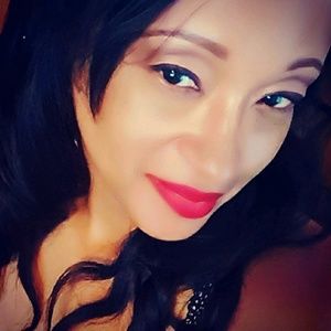 Meet your Posher, Stacy